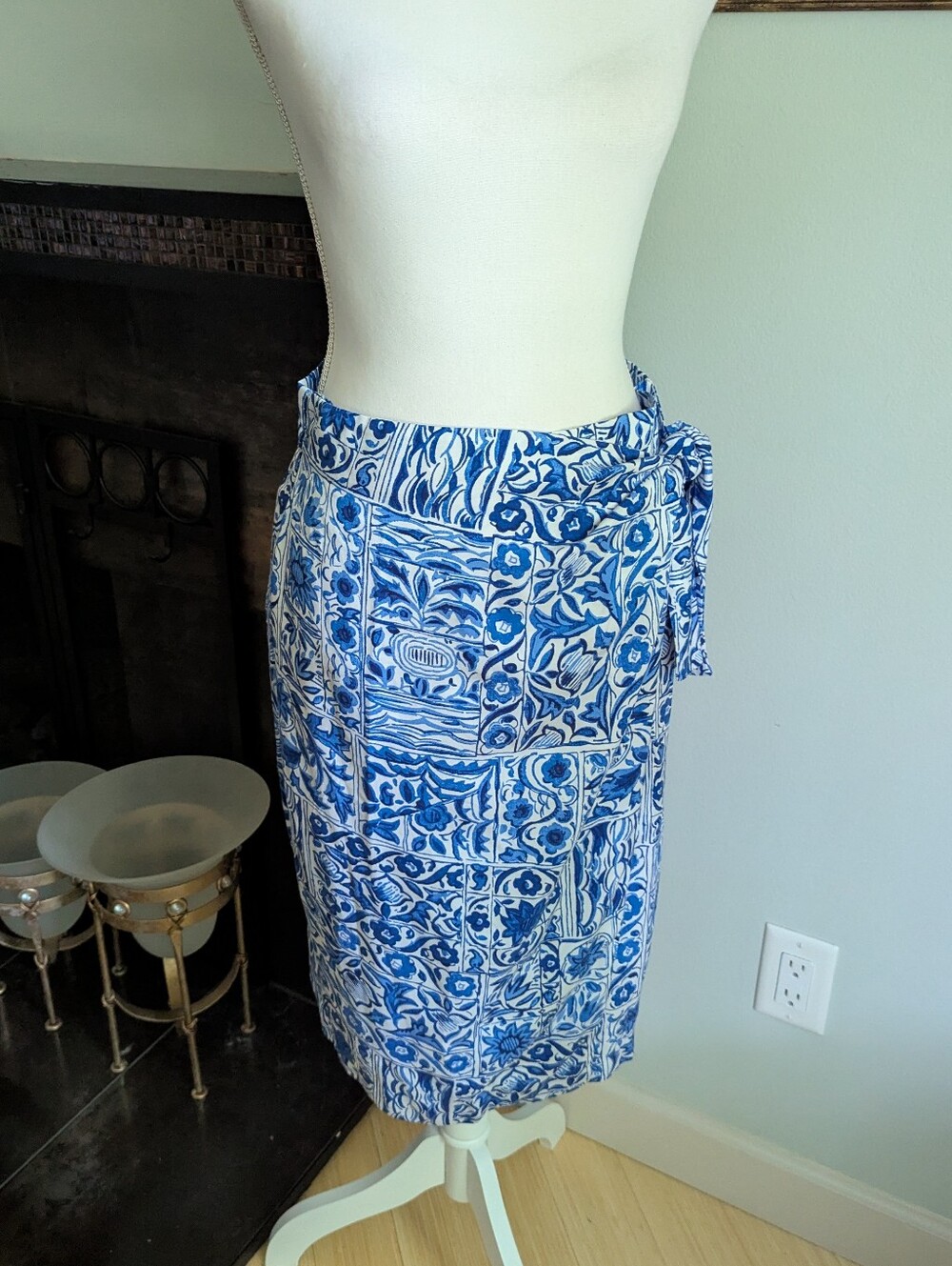 ANN TAYLOR Size 4 Petite Tile Wrap Pencil Skirt Blue White Italy Positano Amalfi
